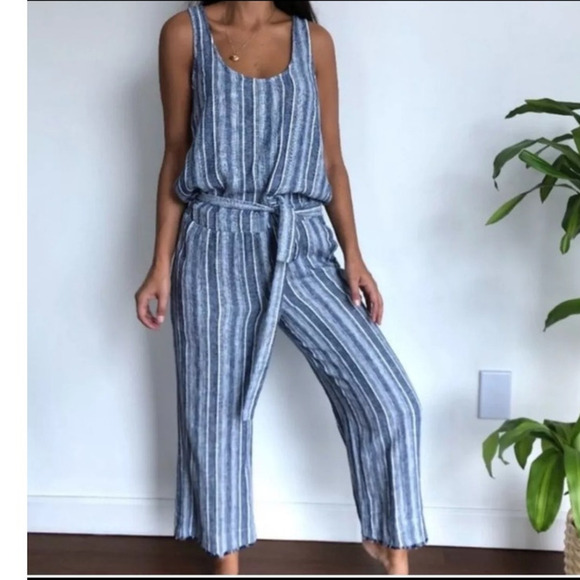 Anthropologie Cloth & Stone Navy Striped Sleeveless Linen Blend Jumpsuit Large - Picture 1 of 11